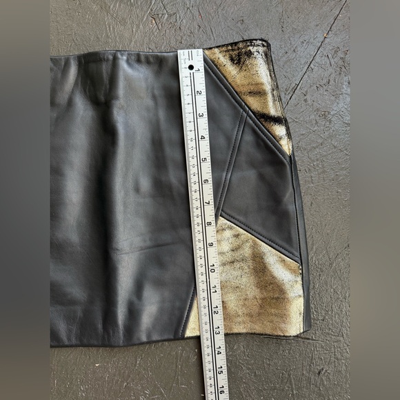 Sezane leather Black and Gold Mini Skirt size 36 FR - Picture 4 of 9